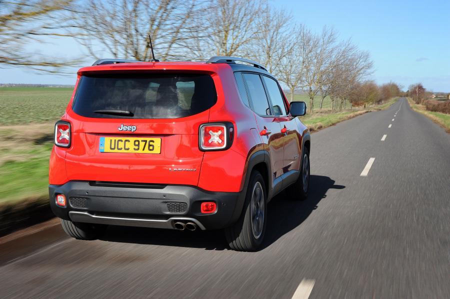  Jeep Renegade Limited 2015 года  (UK) (фото 21 из 30)
